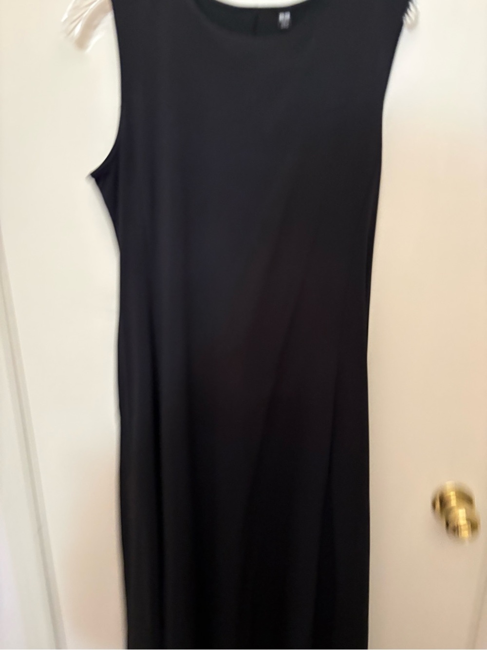 Uniqlo AIRism Black Sleeveless Midi Dress